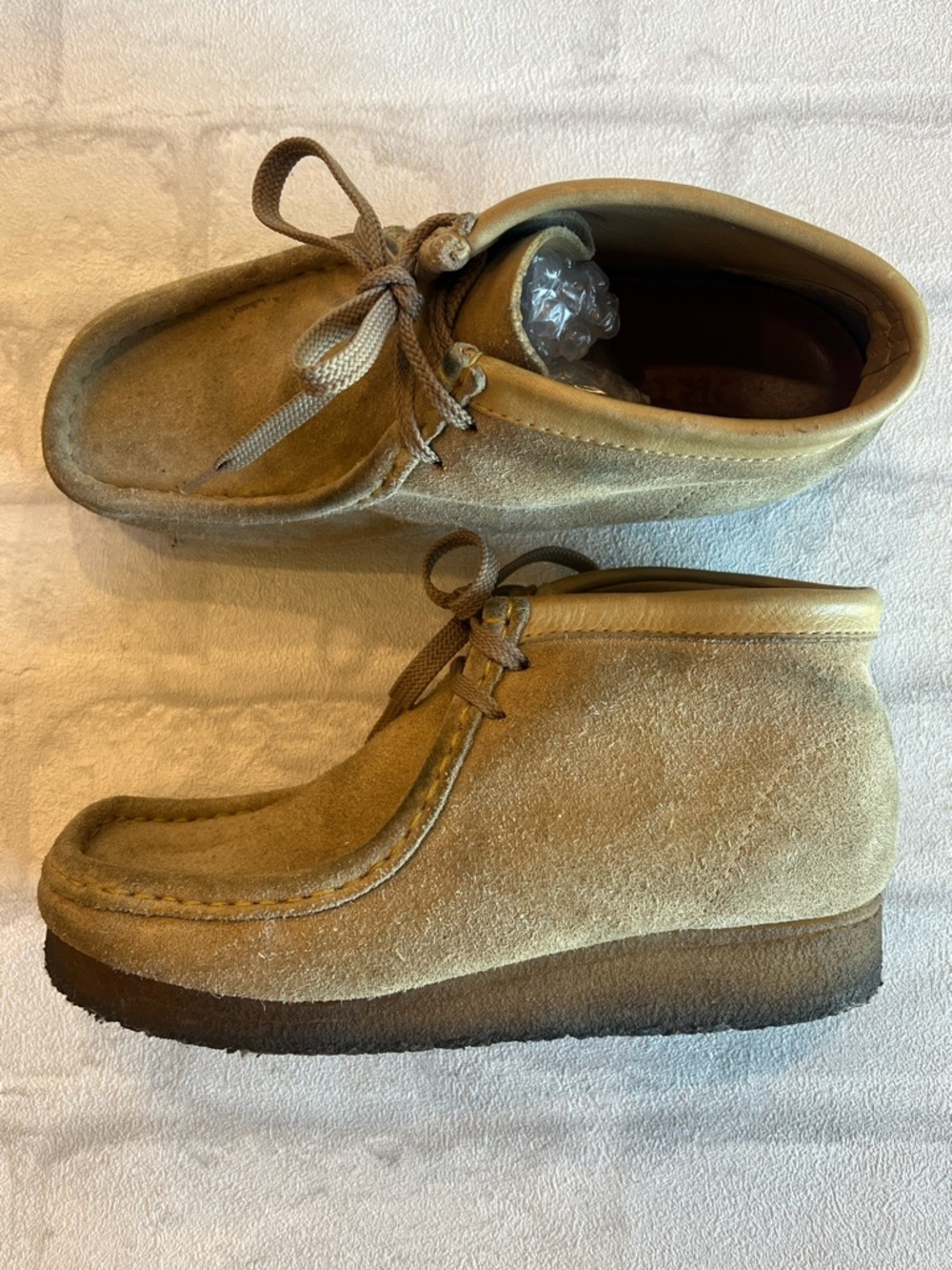 Clarks Originals‎ Women's Tan Suede Wallaby Shoes